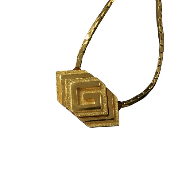 2. GIVENCHY G Logo Gold Tone Pendant Necklace - Picture 1 of 1